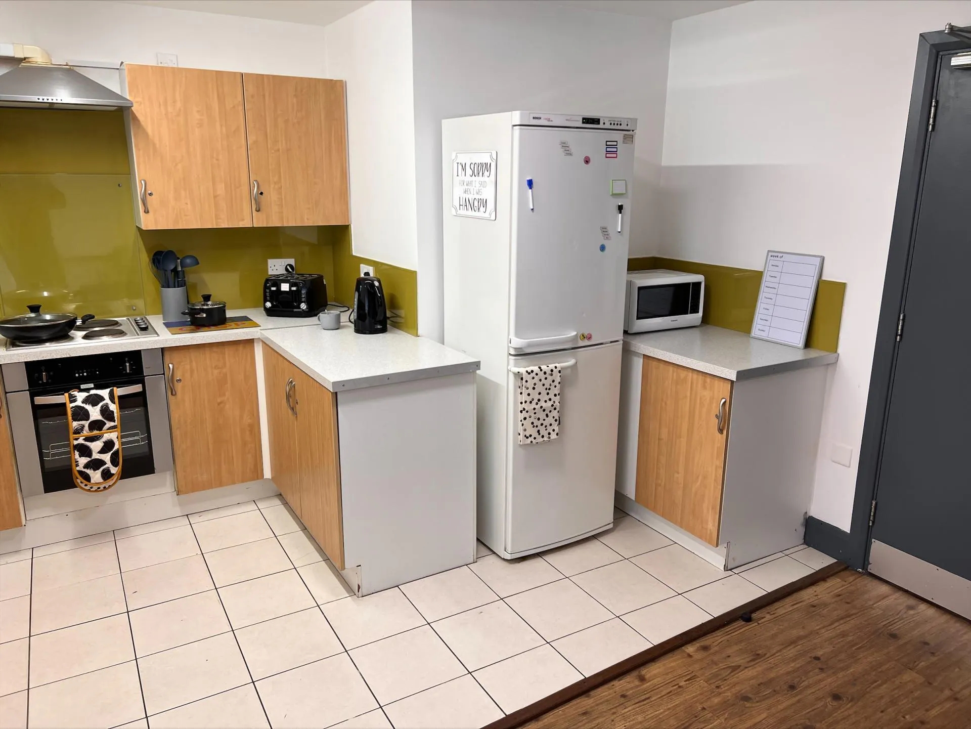 Deluxe En-suite Second Floor KITCHEN 4