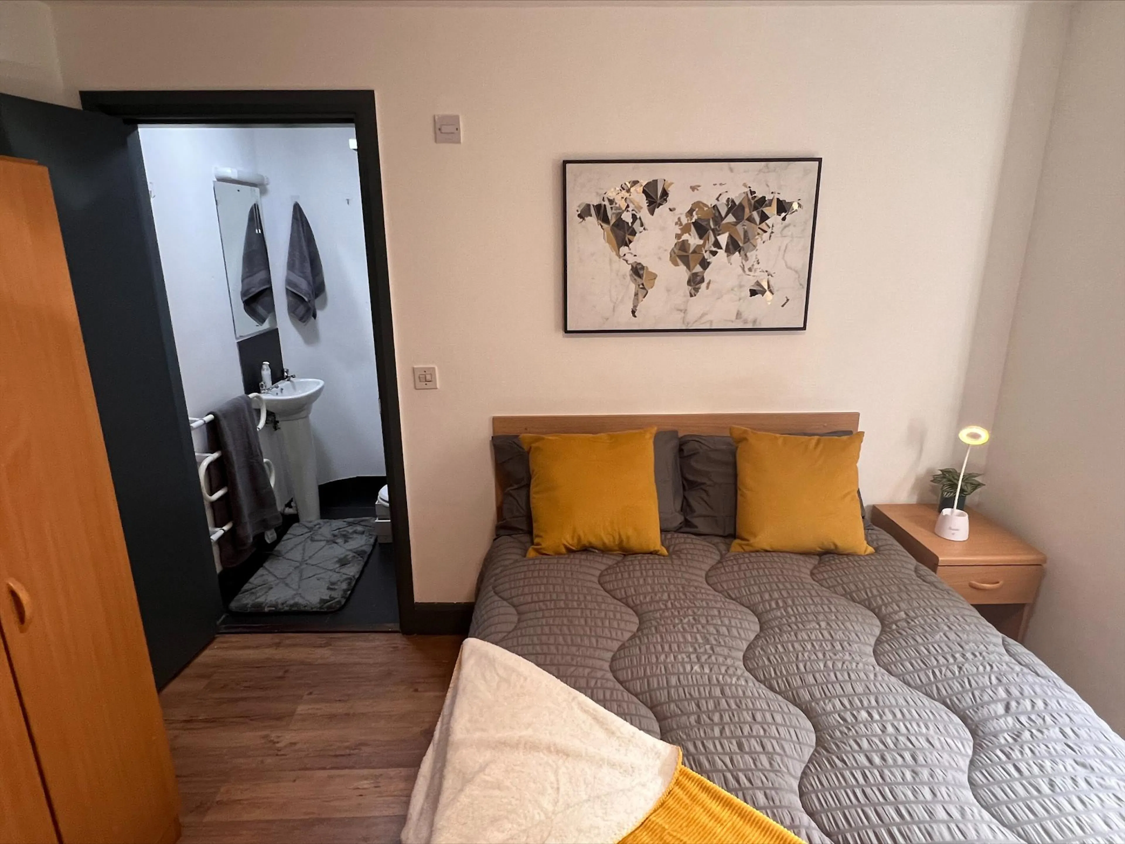 Deluxe En-suite Second Floor ROOM 3