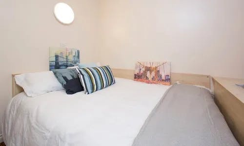 Deluxe Ensuite