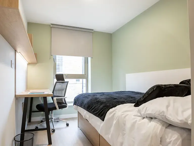 Deluxe Plus En-suite