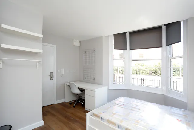 Deluxe Studio room image 1