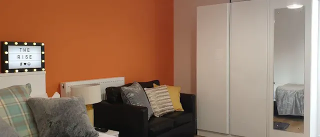 Premium Studio room image 2