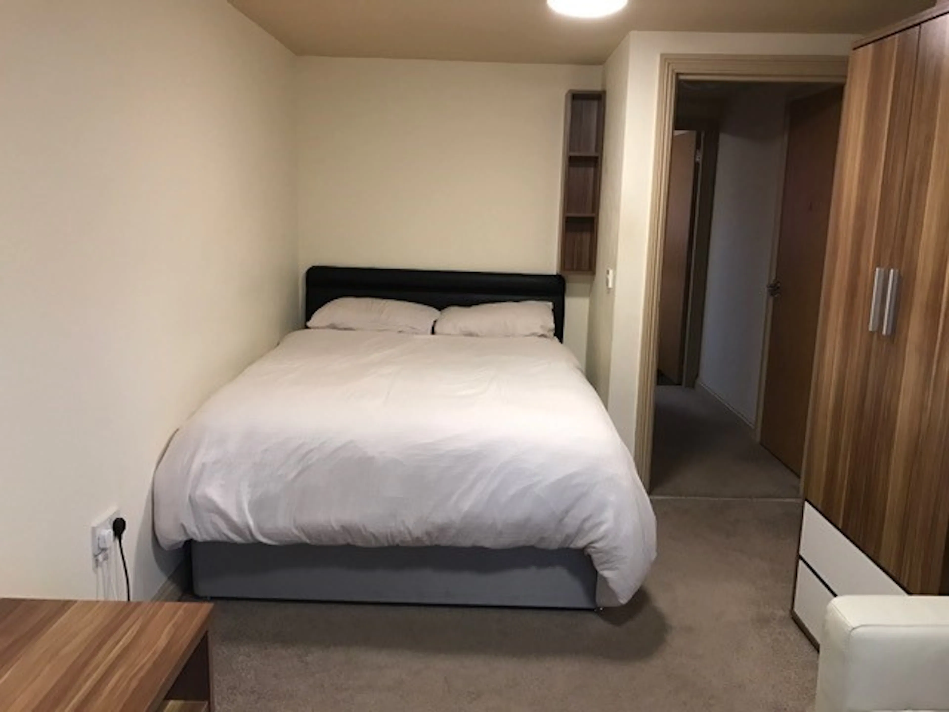 Premium Studio ROOM 3