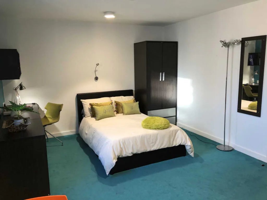 plato-house-liverpool-Deluxe Studio