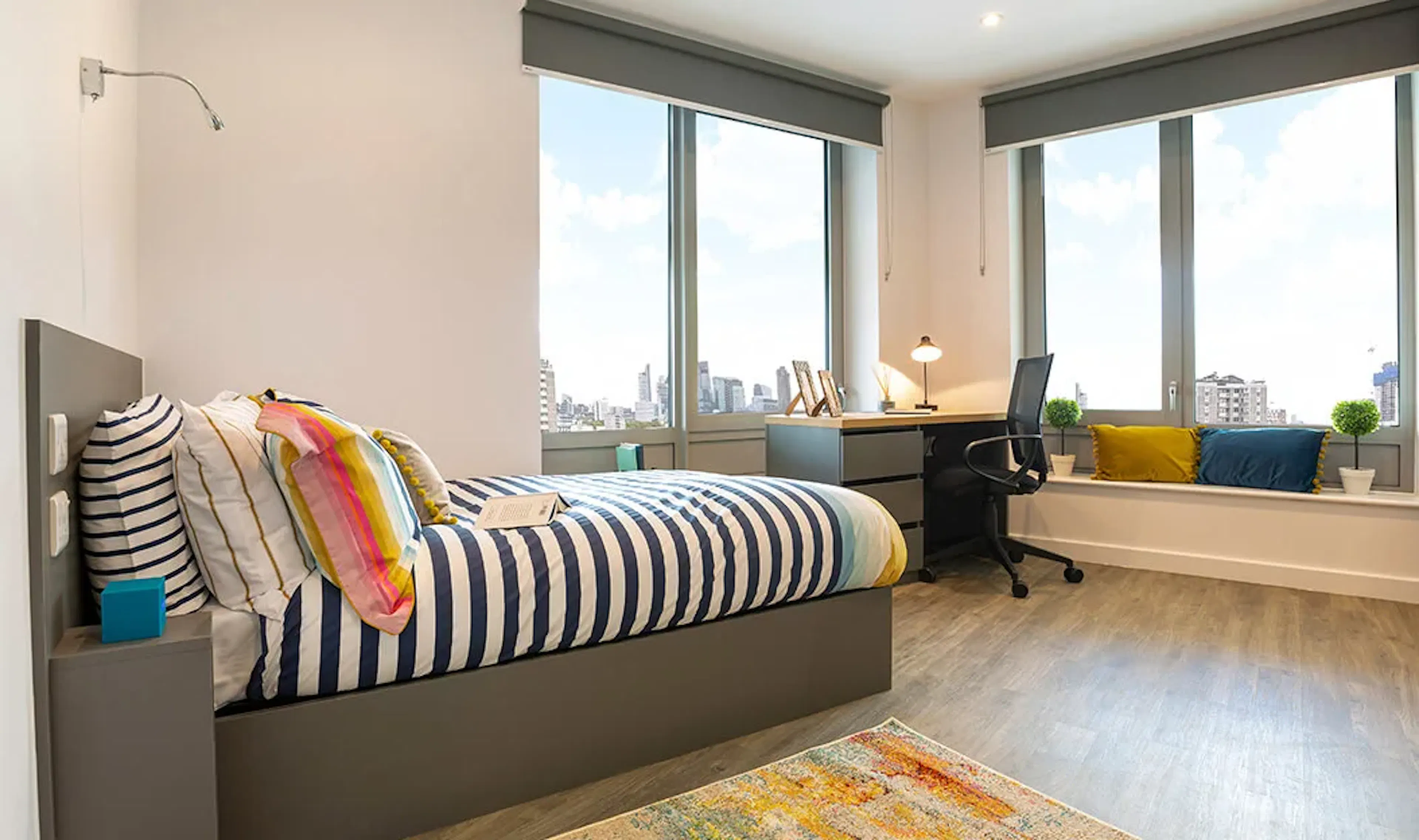 ROOM ROOM 4