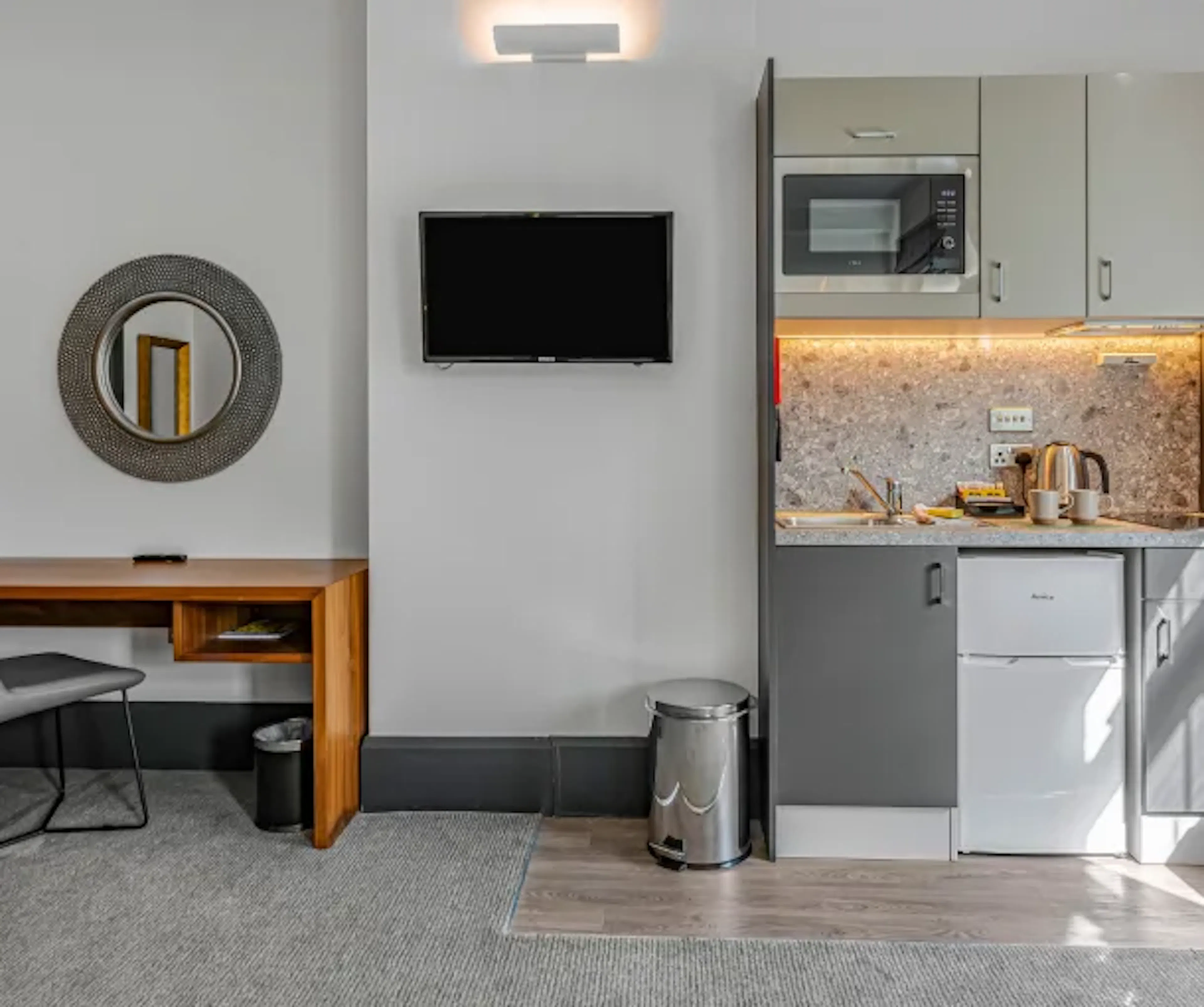 Premium Studio KITCHEN 2