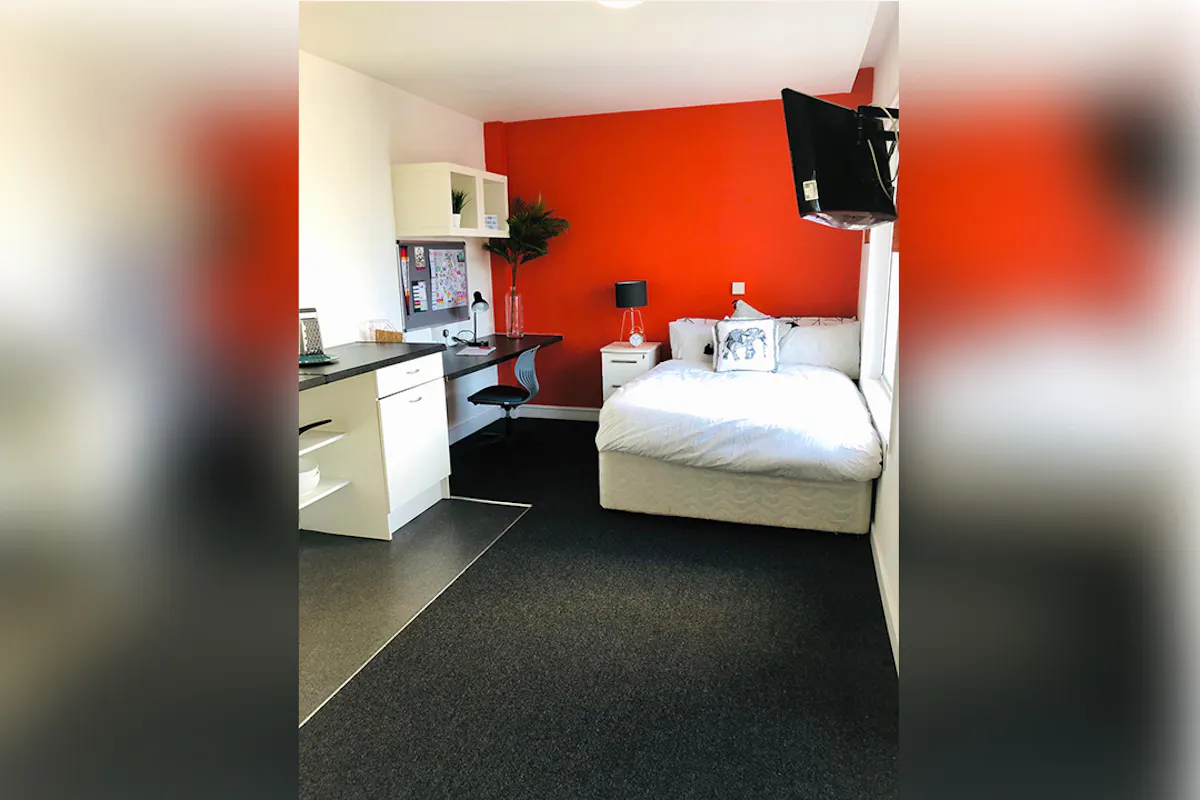 Deluxe Studio ROOM