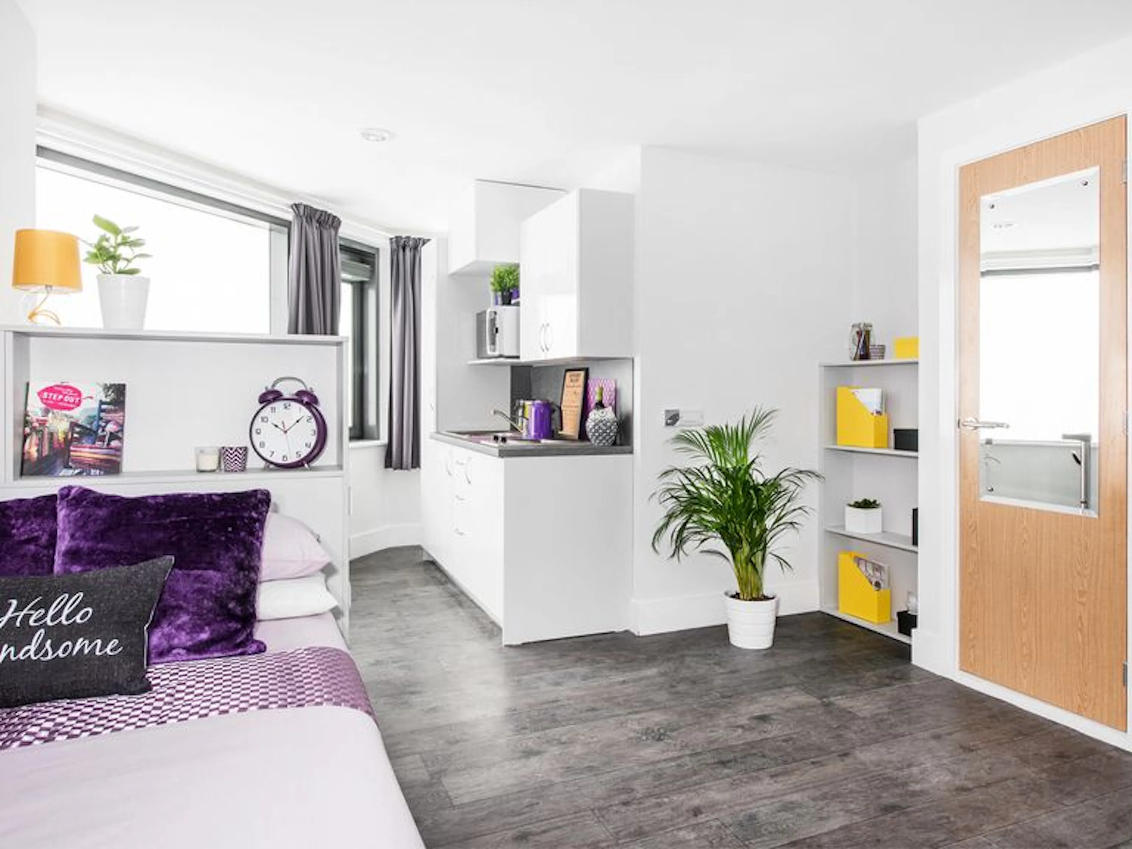 Premium Studio ROOM 1