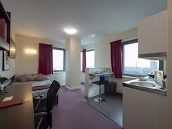 st-georges-tower-leicester-Premium Studio