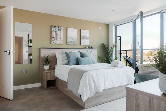 Ultimate En-suite room image 1