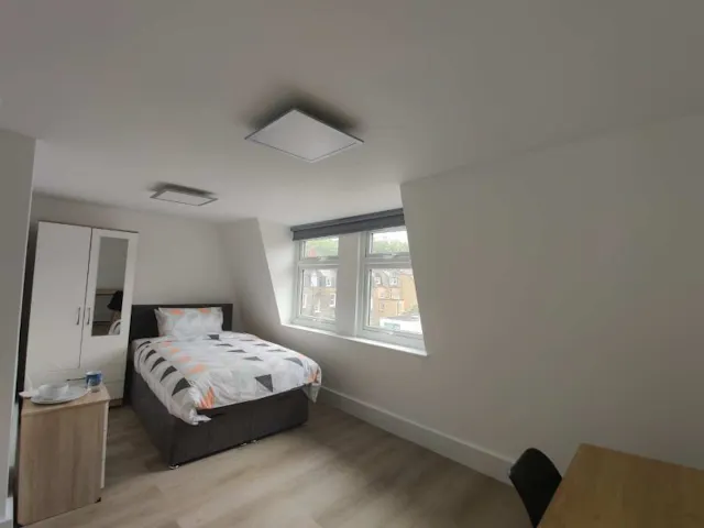 Double Ensuite room image 1