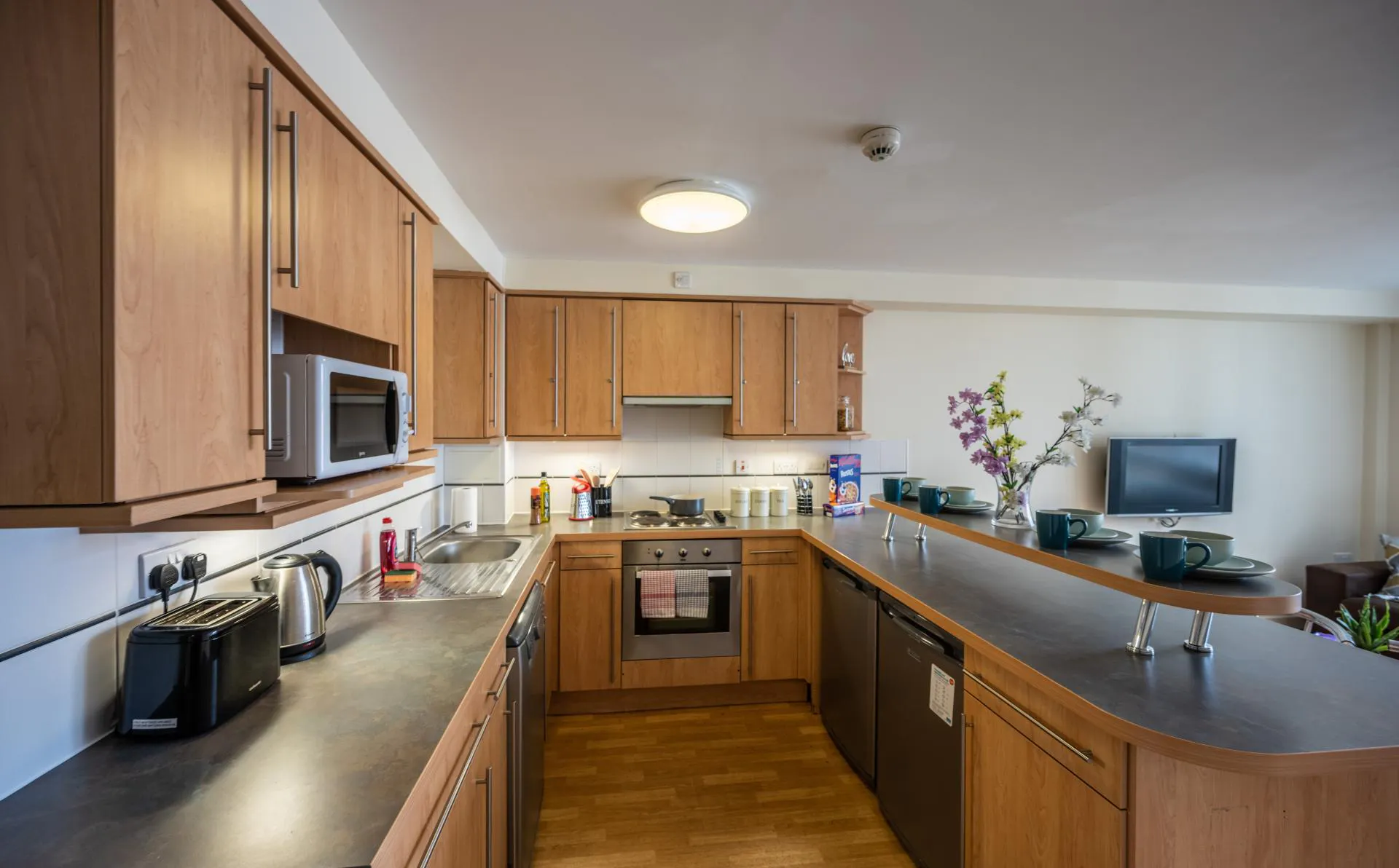 Standard Ensuite (within a 4 bed flat) KITCHEN 4