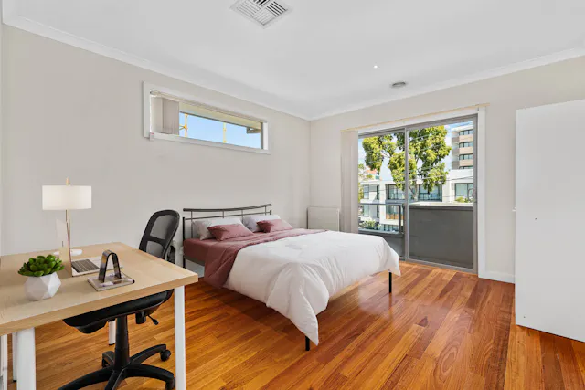 Double Room room image 2