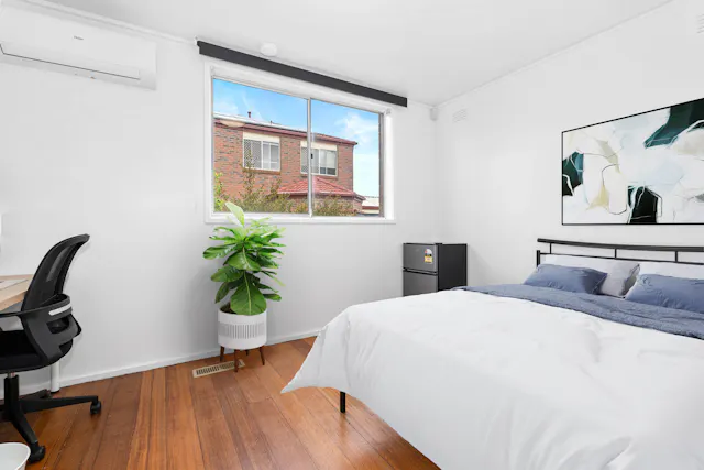 Double Room room image 1