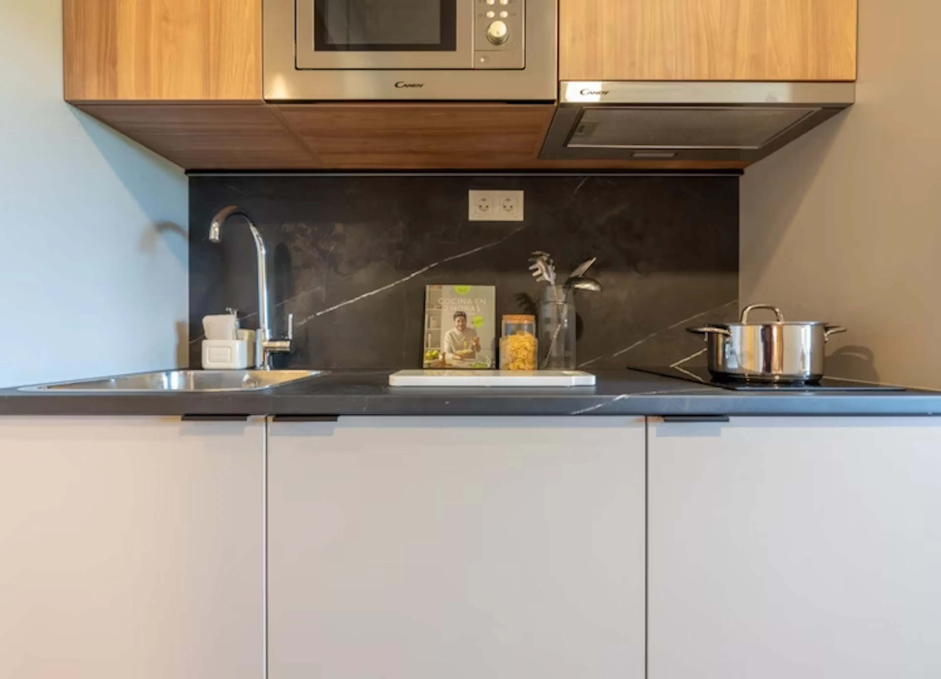 Double Studio KITCHEN 4
