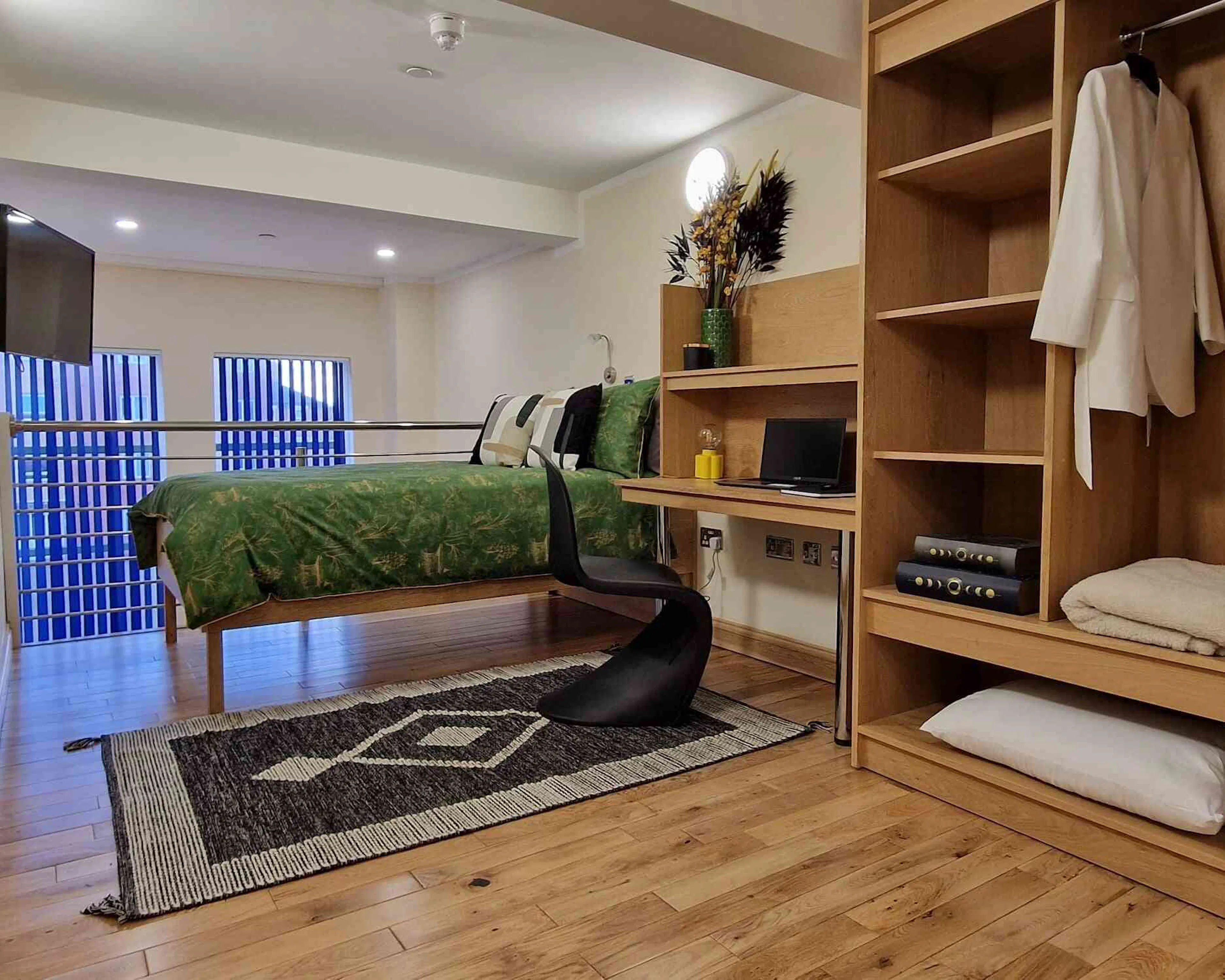 Duplex Studio ROOM 2