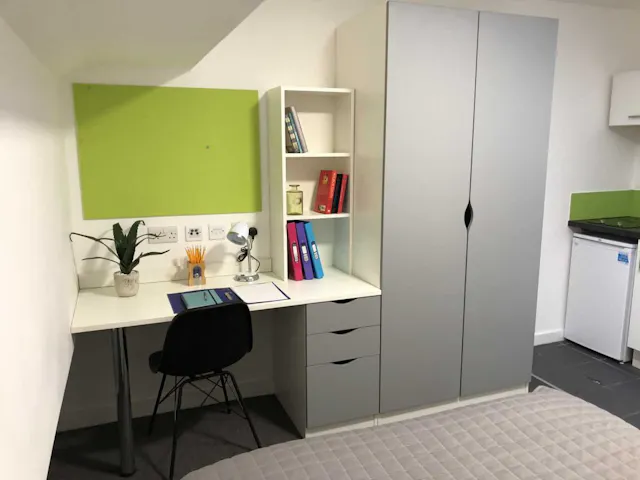 Duplex room image 2