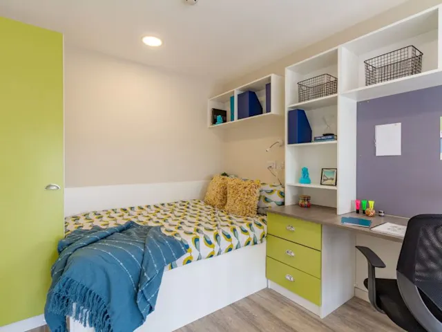 Duplex room image 1
