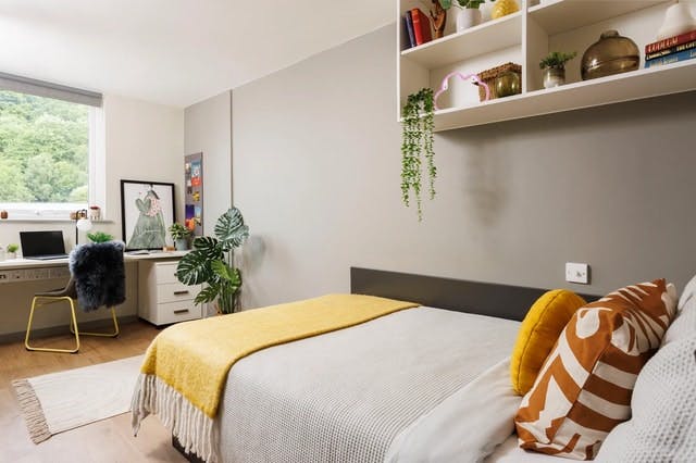 Ensuite Extra Large High Double