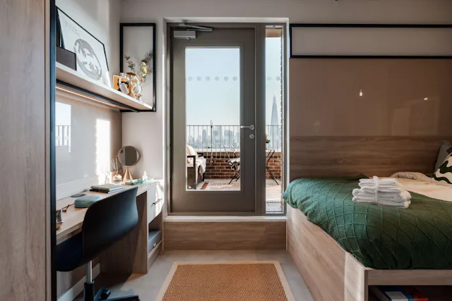 Skyline Terrace En-suite room image 2