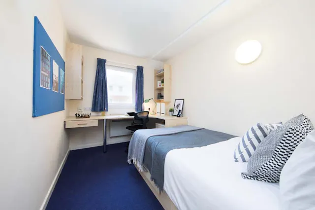 Classic En-Suite room image 2