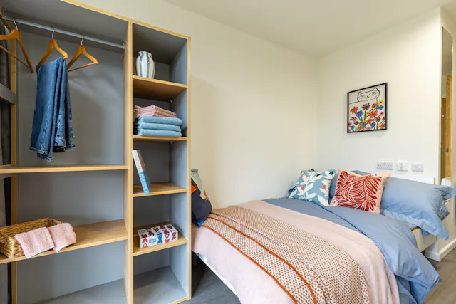 Classic Plus En Suite room image 1