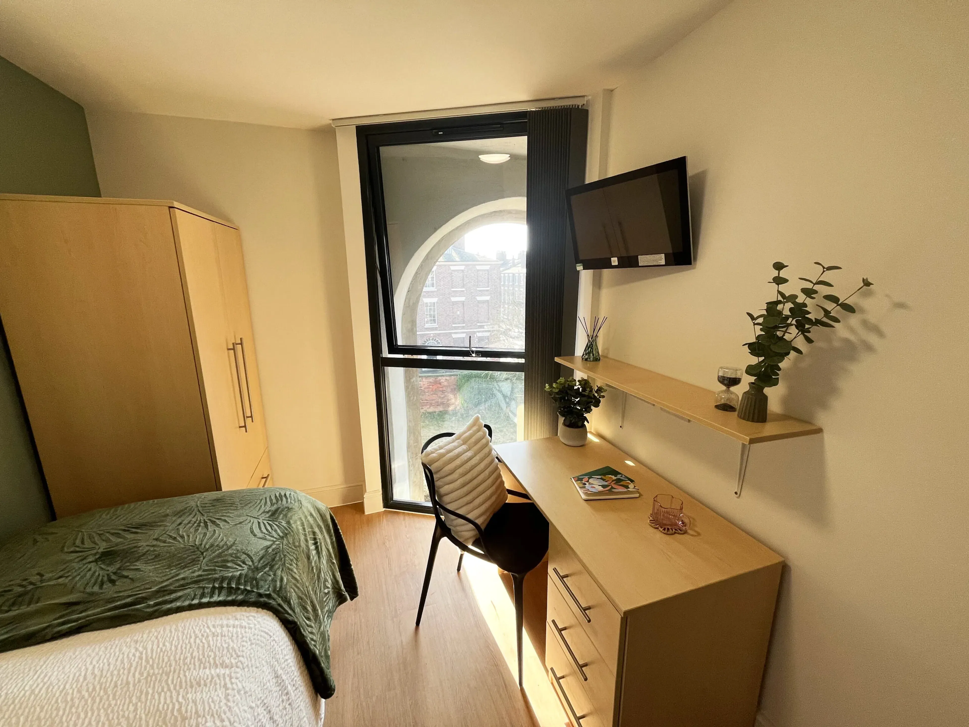 Ensuite Room ROOM 1