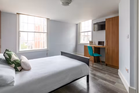 standard-hill-nottingham-ROOM