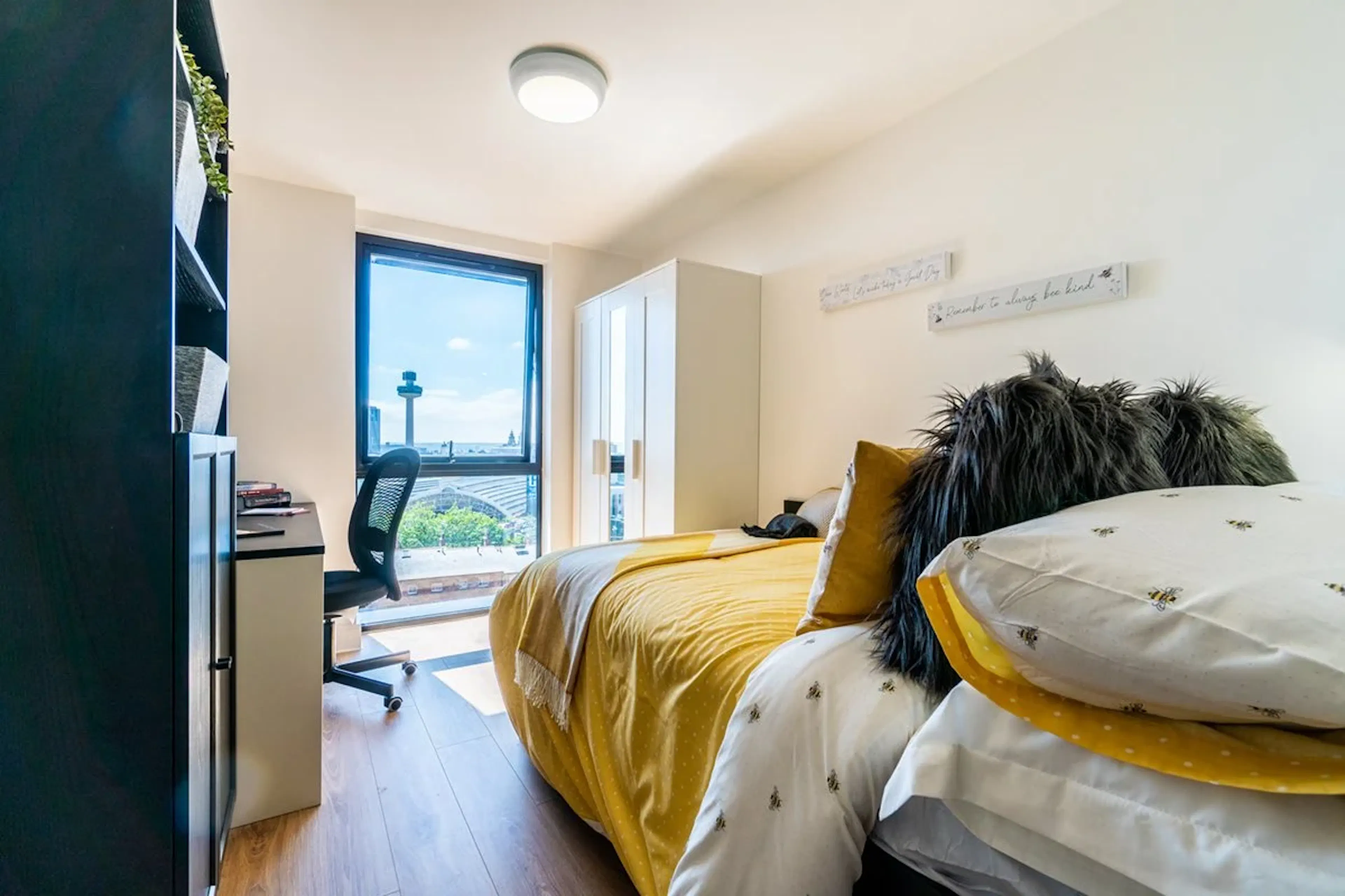 En-Suite Plus ROOM 3