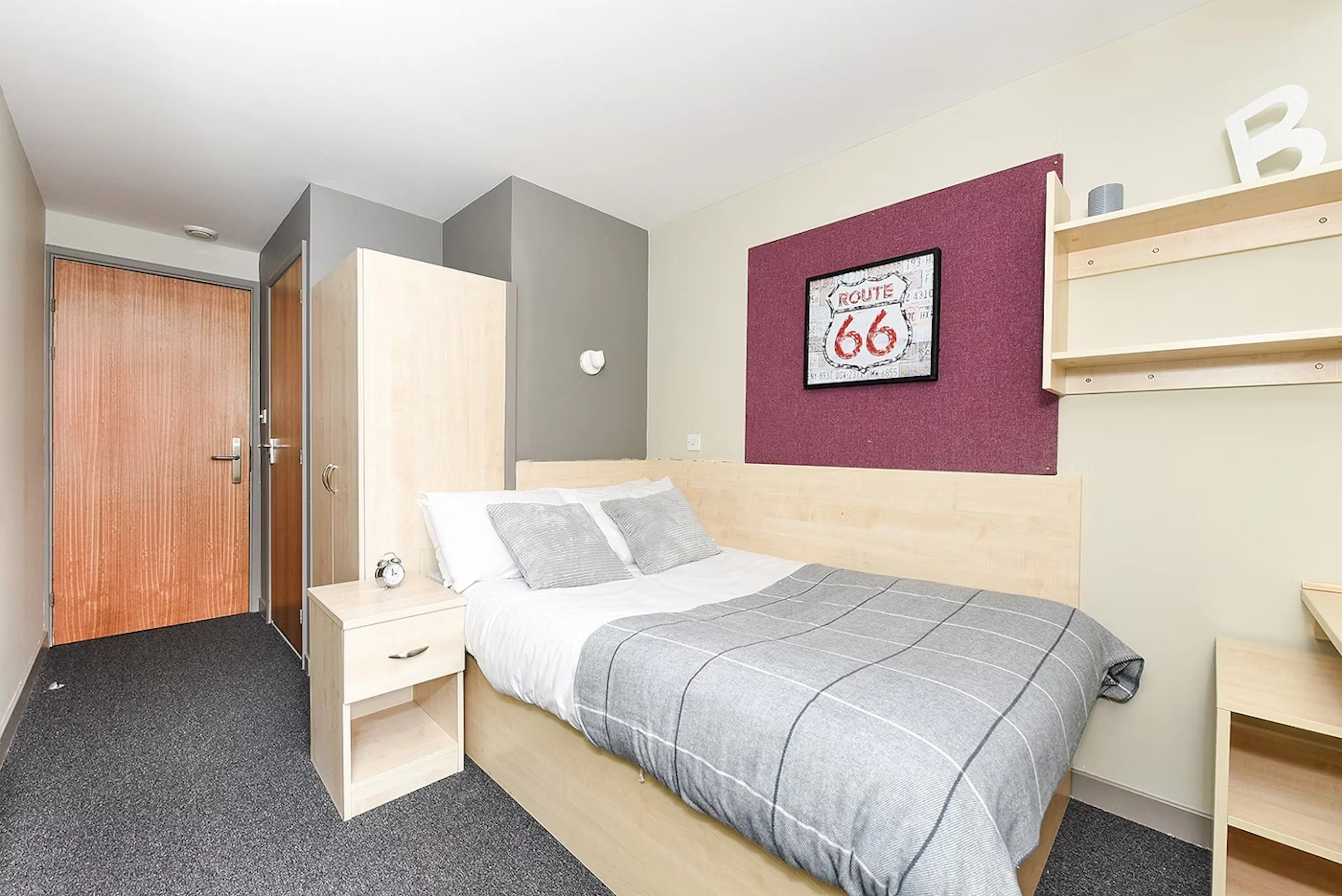 Ensuite Silver ROOM 4