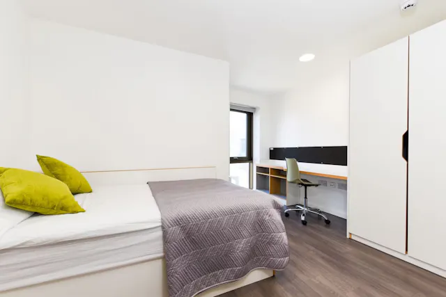 Ensuite Gold - City View room image 1