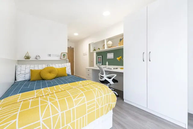 Ensuite-Platinum room image 1