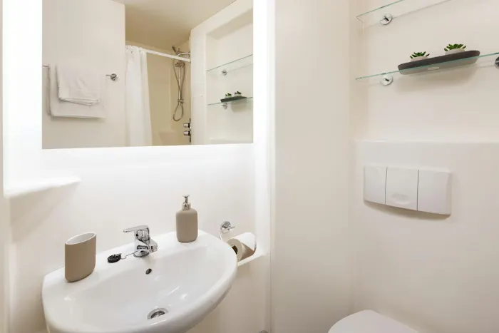 En-suite silver (new style)