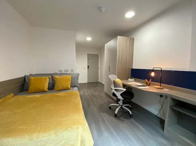 Ensuite - Silver Plus room image 1