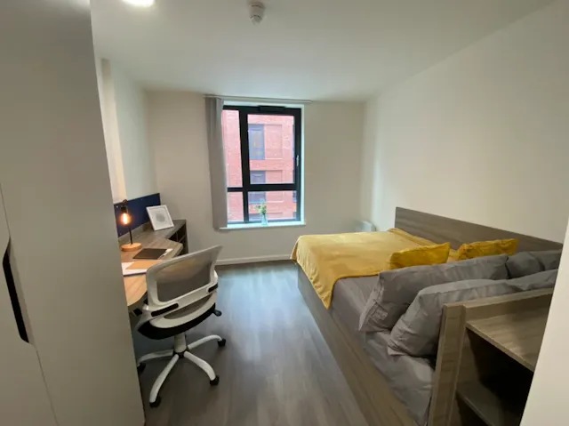 Ensuite - Silver Plus room image 2