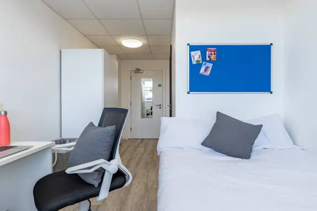 En Suite Classic Refurbished room image 2