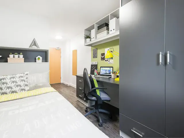 Standard room image 1