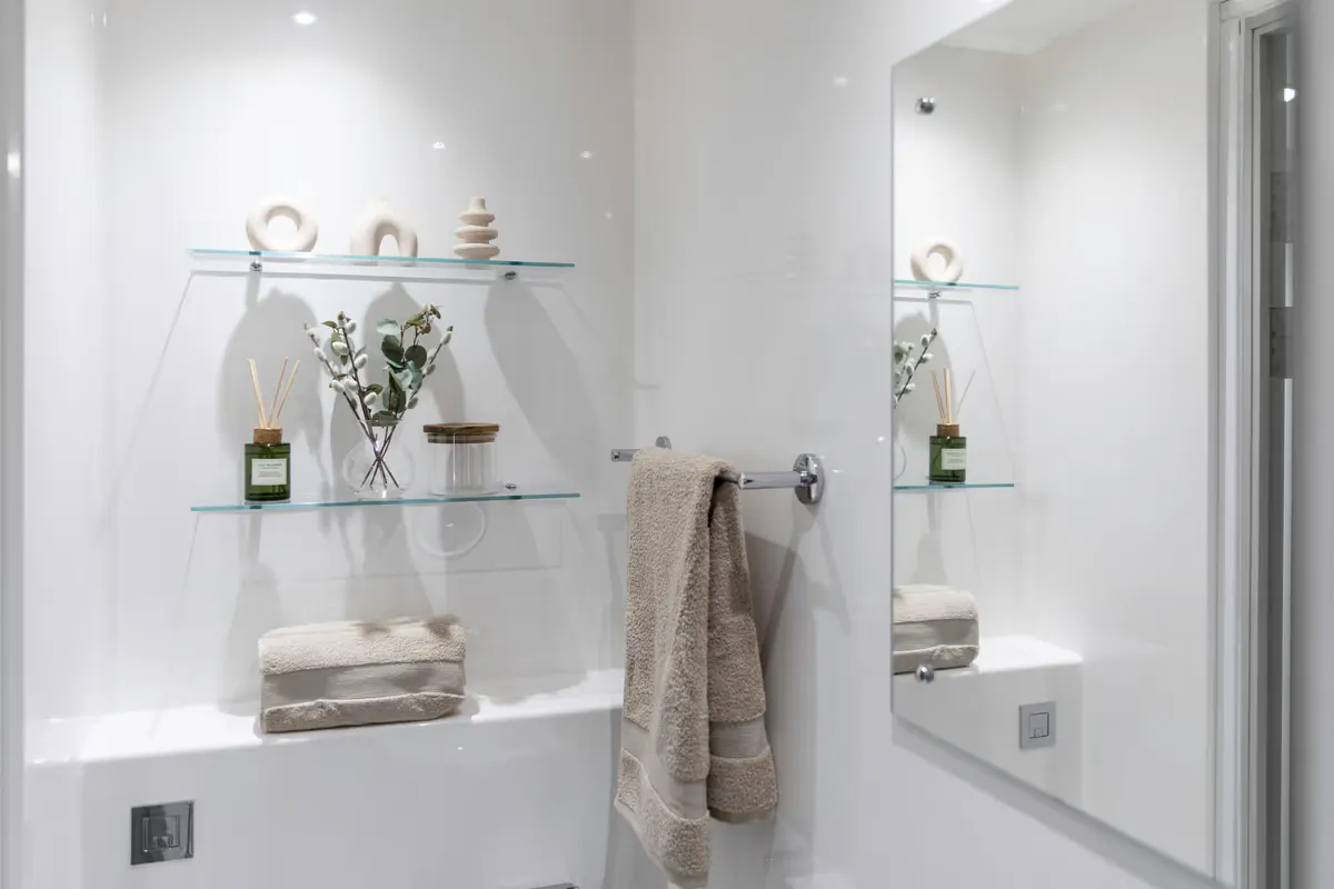 Classic Studio BATHROOM 4