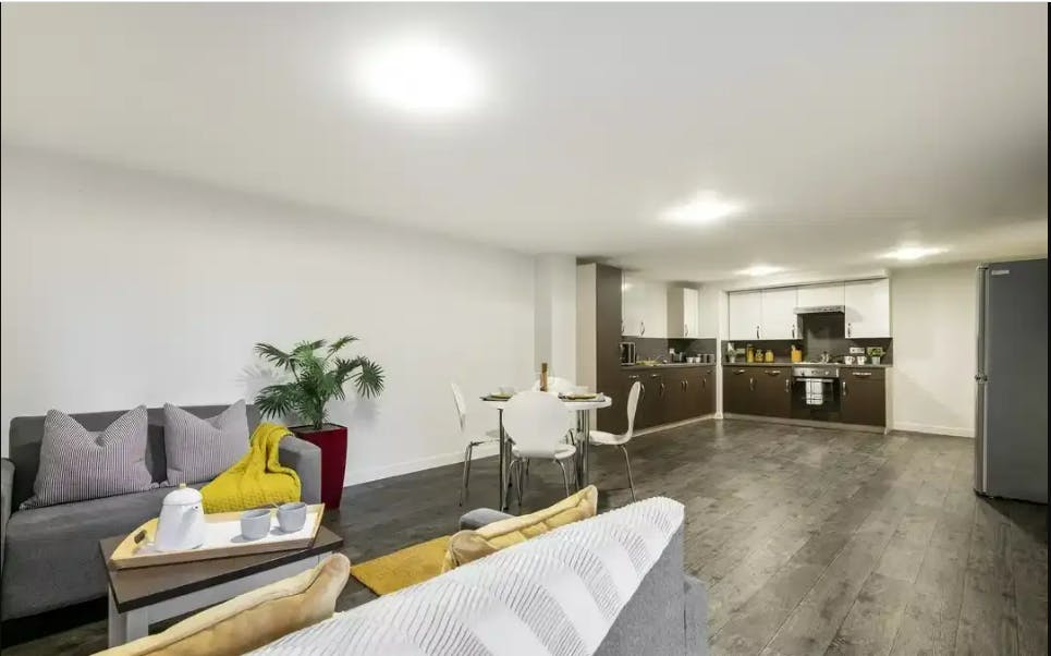 Ensuite-Bronze