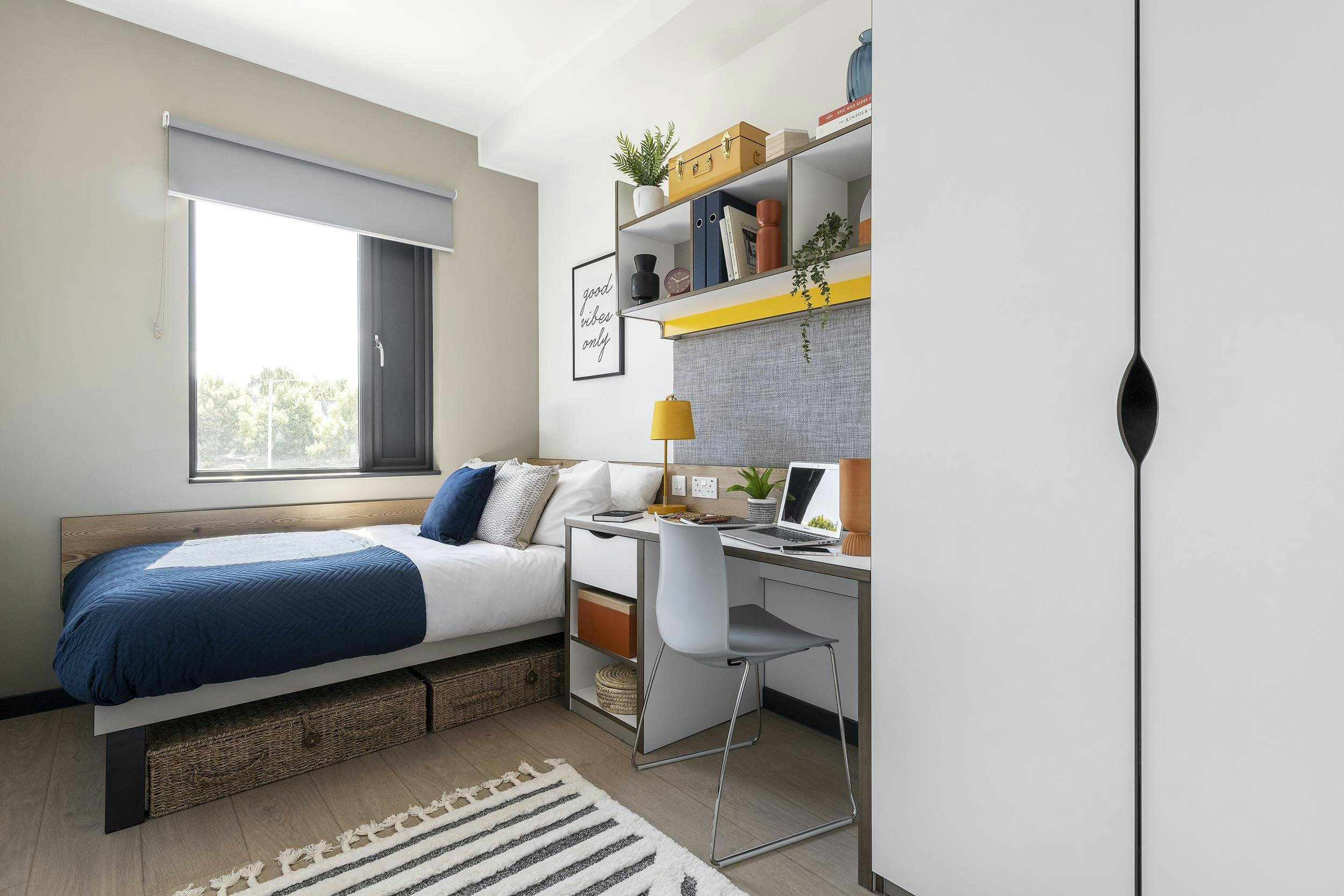 riverside-old-canterbury-8 Bedroom Standard