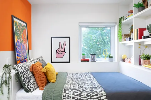 adam-street-gardens-cardiff-Ensuite Extra Large Standard Double