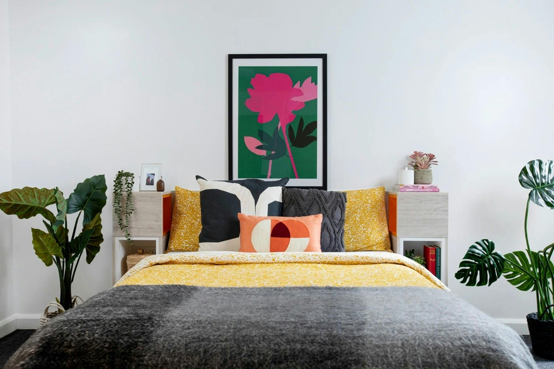 Cambrian Point-Cardiff-ROOM-1