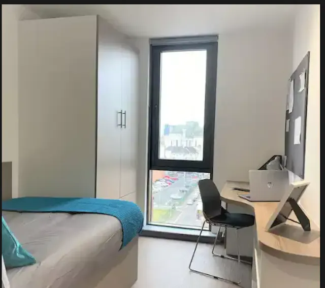 Ensuite Gold - City View room image 1