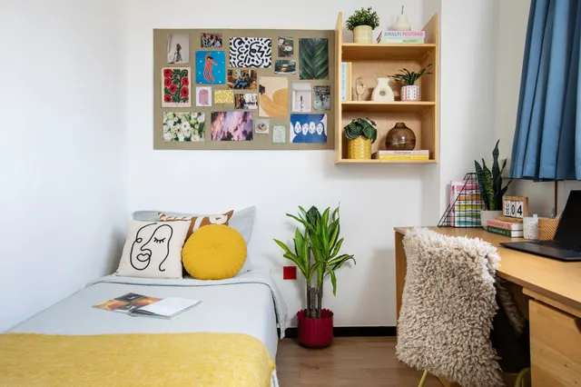 ewen-henderson-court-london-Ensuite Medium Standard Single