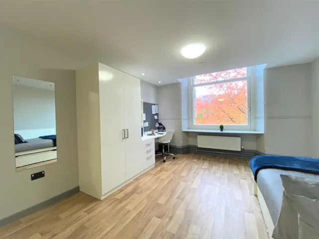 Ensuite-Platinum room image 2
