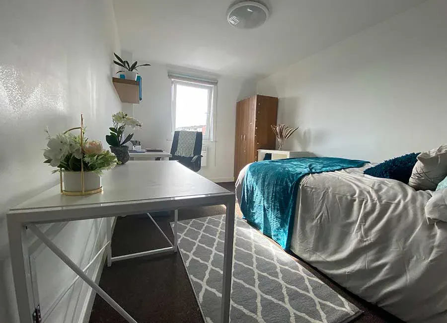 Ensuite Room ROOM 4