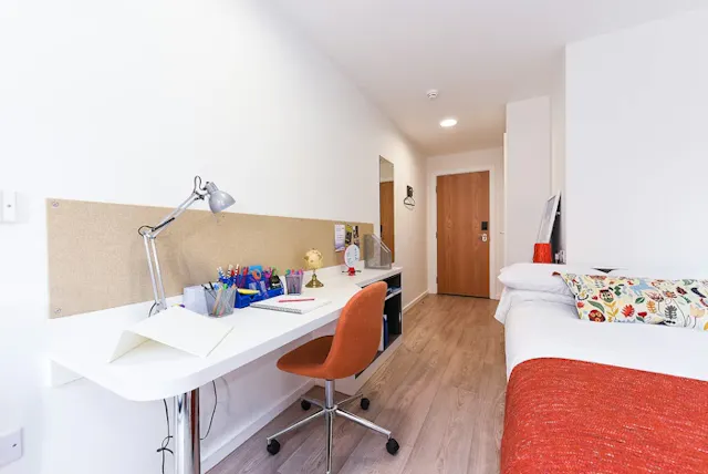 Ensuite Silver - Balcony room image 1