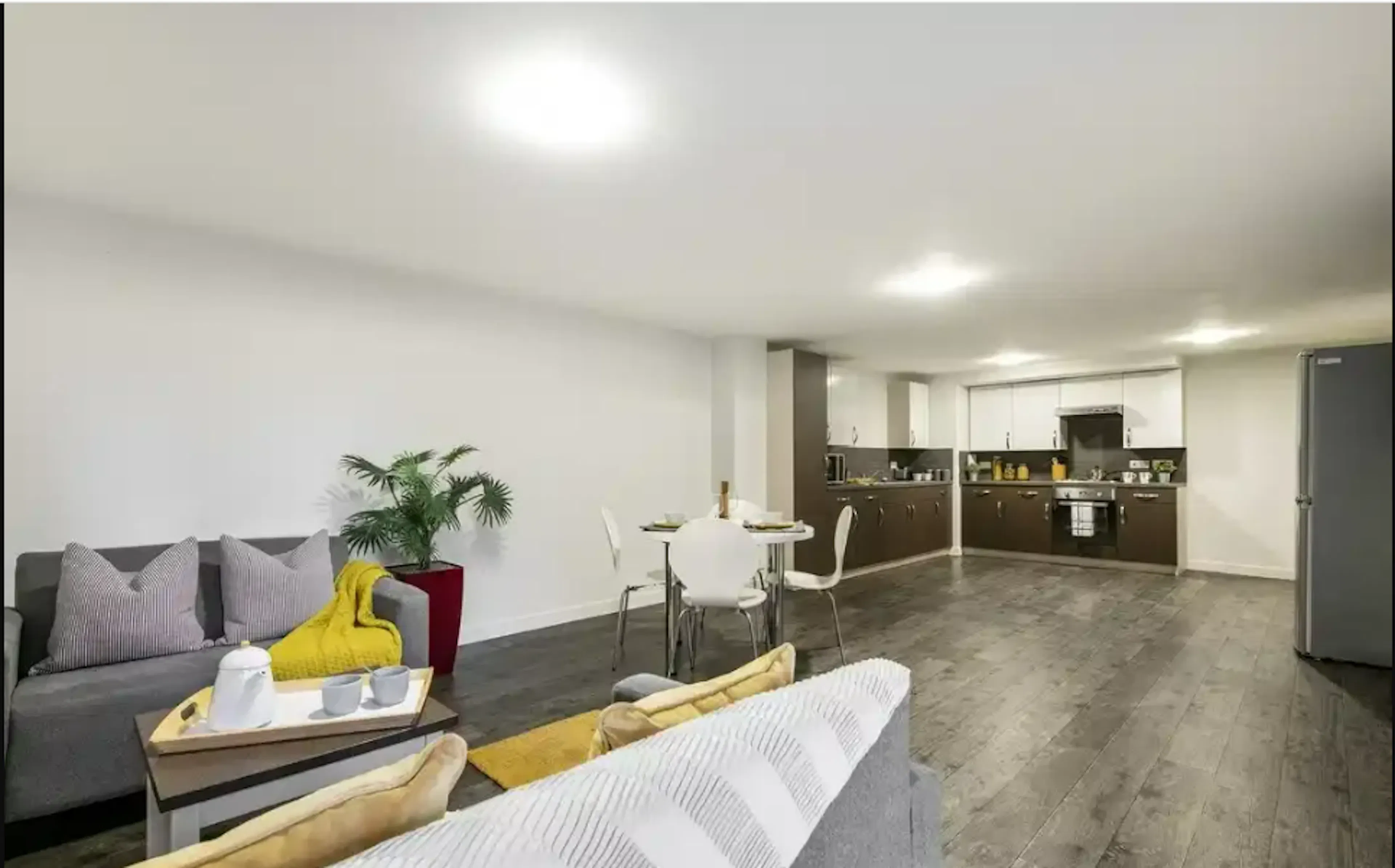 Ensuite-Silver COMMON_AREA 2