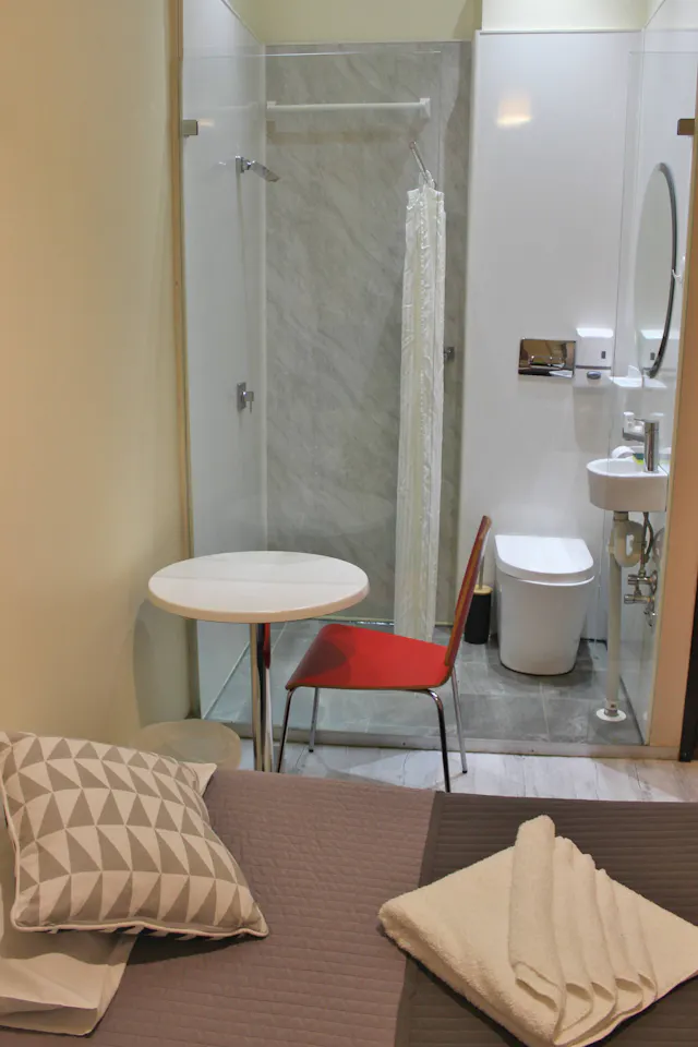 Single room with kitchenette room image 1