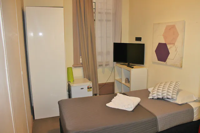 Single Ensuite Room room image 2